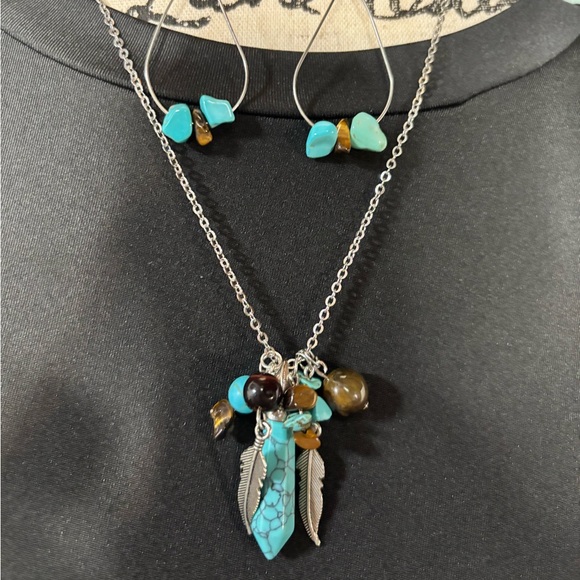 Southwest Style Turquoise and Tiger’s Eye Necklace and Earrings Set - Picture 1 of 4